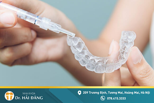 Read more about the article Phương pháp tẩy trắng răng tại nhà bằng máng có hiệu quả không?